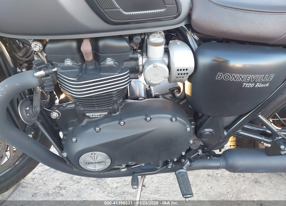 2022 TRIUMPH MOTORCYCLE BONNEVILLE T120/BLACK VIN: SMTD40HL9NTAW0227