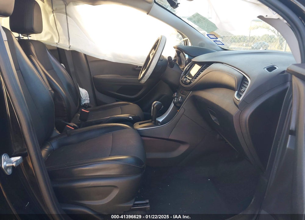 2019 CHEVROLET TRAX LT VIN: 3GNCJLSB9KL149059
