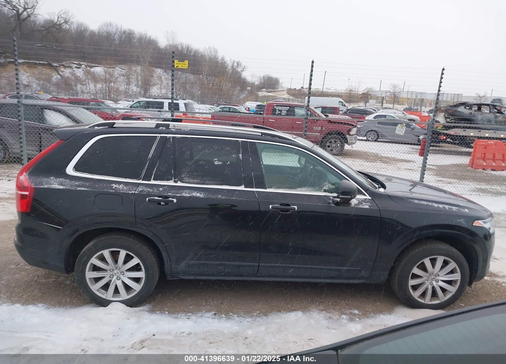 2016 VOLVO XC90 T6 MOMENTUM VIN: YV4A22PK9G1066520