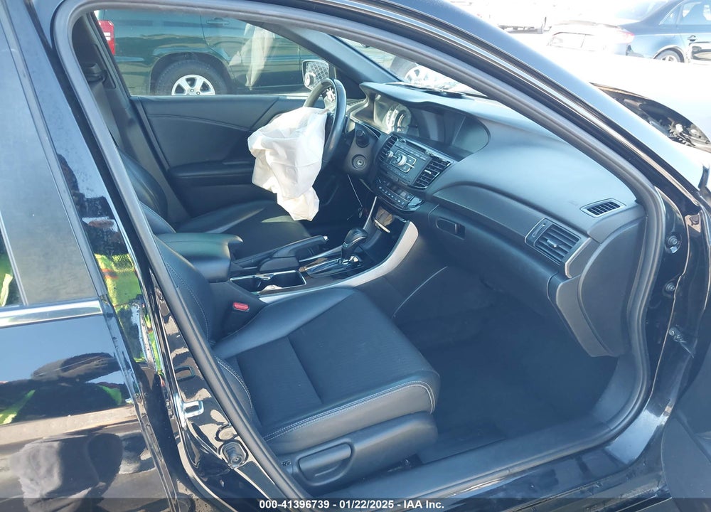 2017 HONDA ACCORD VIN: 1HGCR2F51HA017169