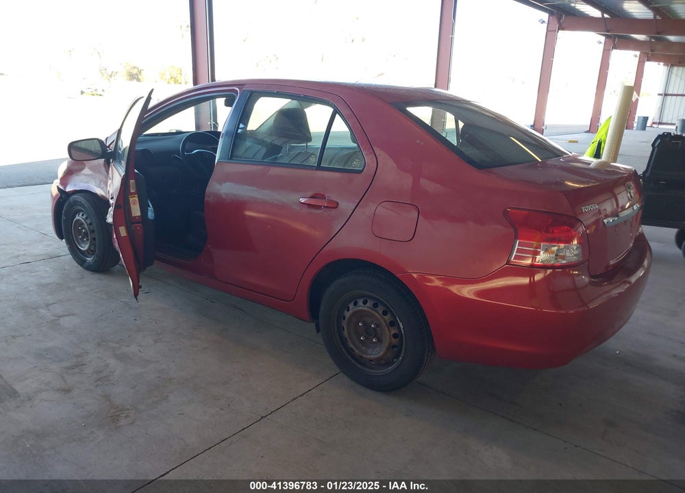 2011 TOYOTA YARIS VIN: JTDBT4K38B4084479