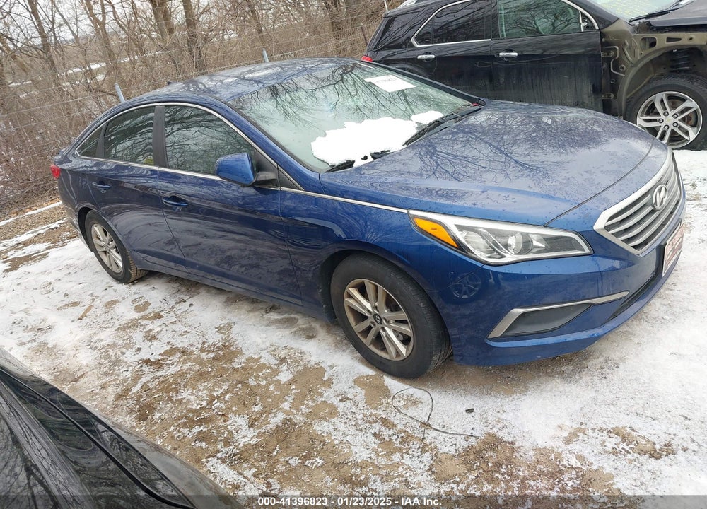 2016 HYUNDAI SONATA SE VIN: 5NPE24AF2GH275618