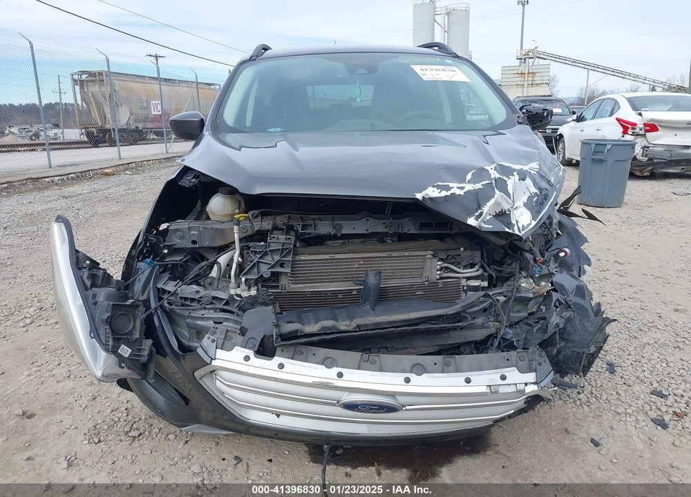 2018 FORD ESCAPE SE VIN: 1FMCU9GD7JUB62308