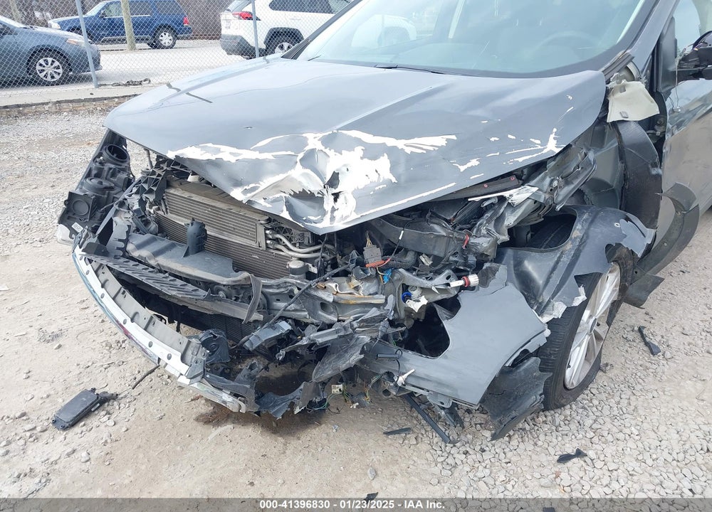 2018 FORD ESCAPE SE VIN: 1FMCU9GD7JUB62308