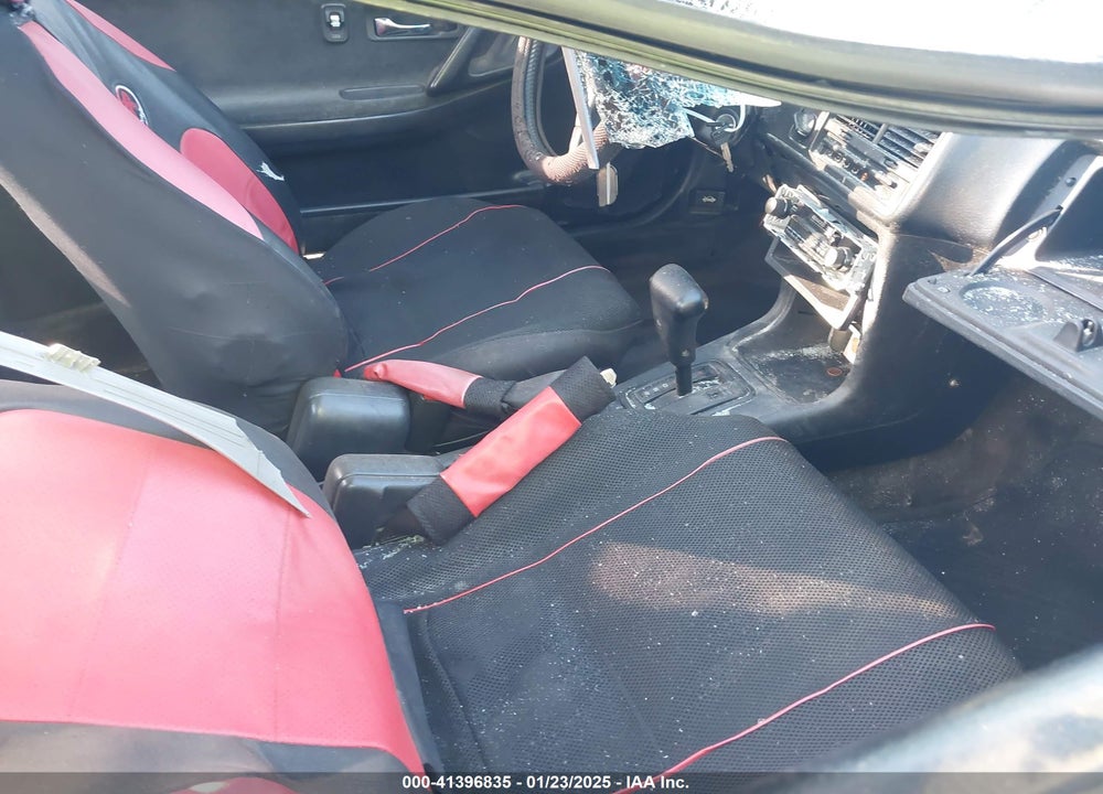 1992 ACURA INTEGRA GS VIN: JH4DA947XNS023029