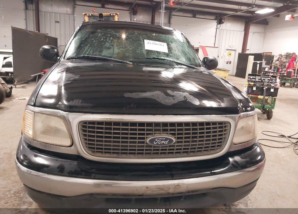 2000 FORD EXPEDITION XLT VIN: 1FMRU156XYLB85288