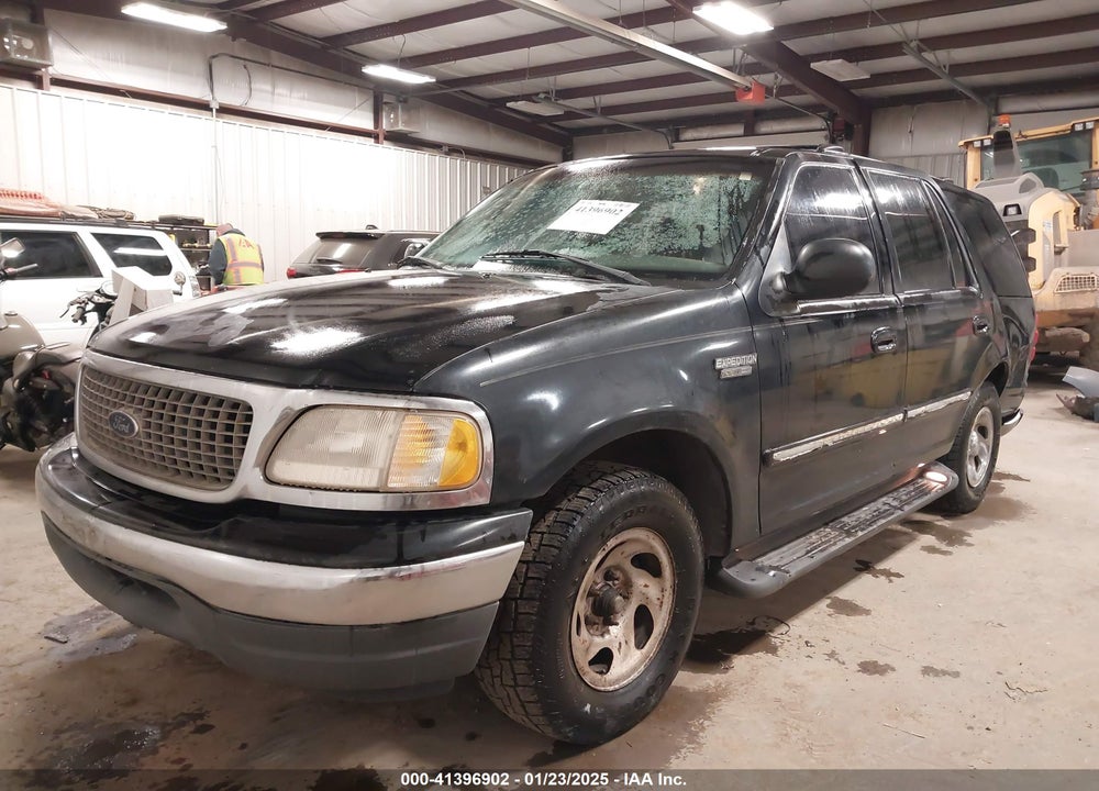 2000 FORD EXPEDITION XLT VIN: 1FMRU156XYLB85288
