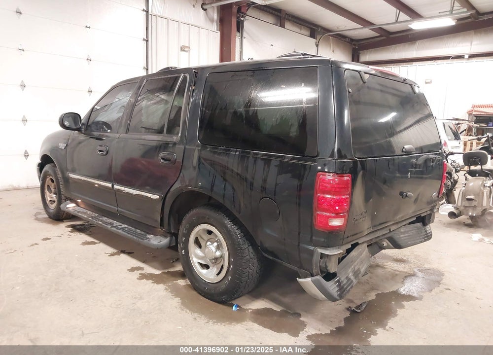 2000 FORD EXPEDITION XLT VIN: 1FMRU156XYLB85288