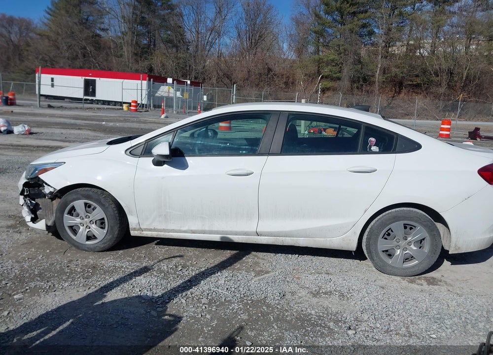 2018 CHEVROLET CRUZE VIN: 1G1BC5SM8J7127190