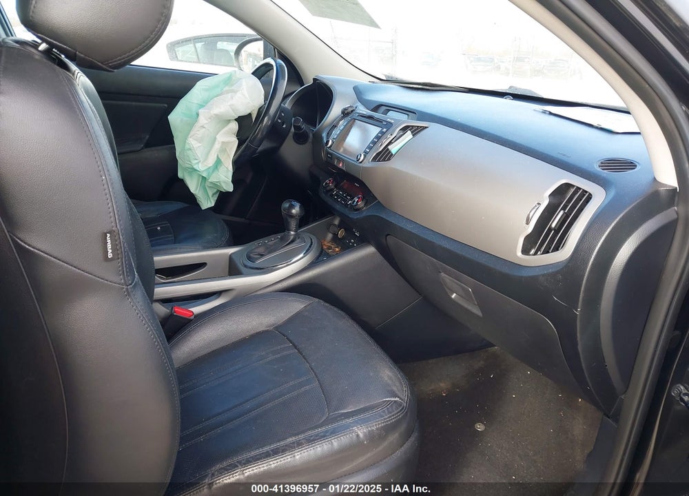 2016 KIA SPORTAGE VIN: KNDPC3AC8G7831408