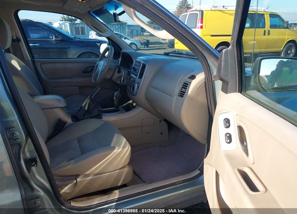 2007 FORD ESCAPE XLT/XLT SPORT VIN: 1FMYU03167KB70238