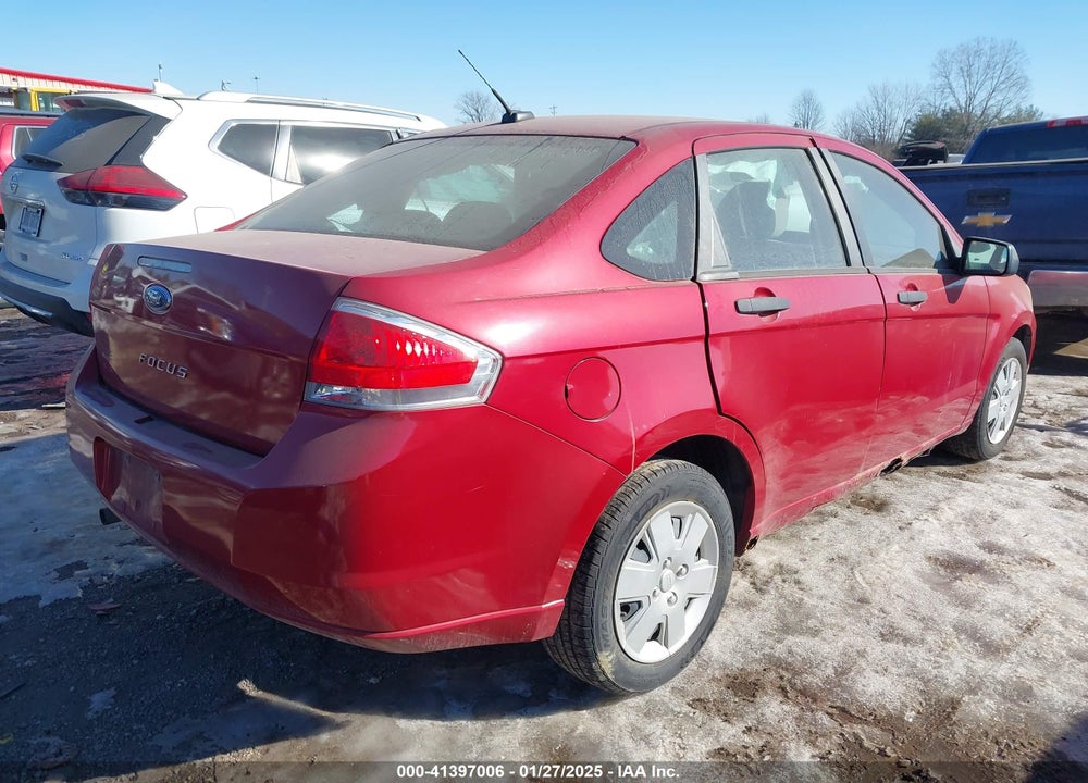 2011 FORD FOCUS VIN: 1FAHP3EN1BW147437
