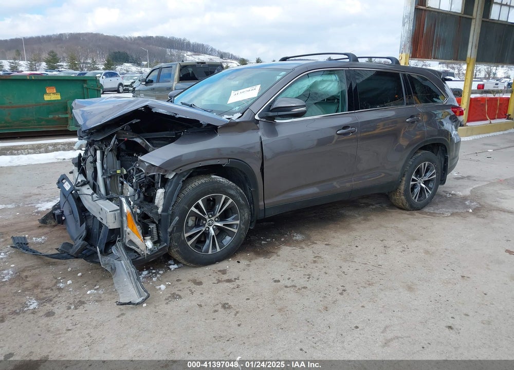 2019 TOYOTA HIGHLANDER LE PLUS VIN: 5TDBZRFH4KS741123