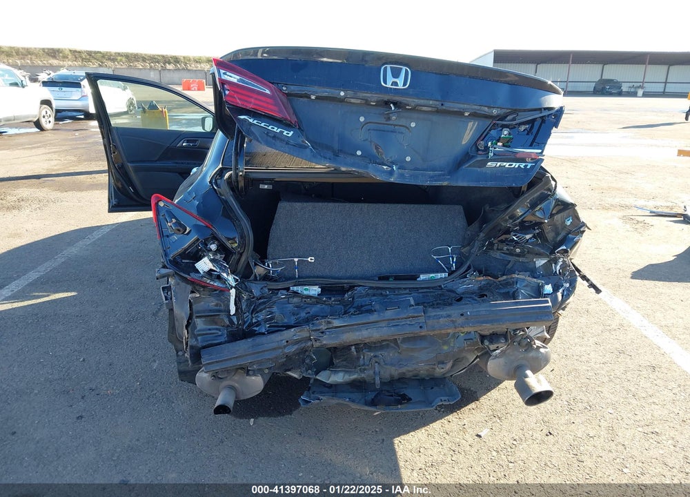 2017 HONDA ACCORD VIN: 1HGCR2F57HA215545