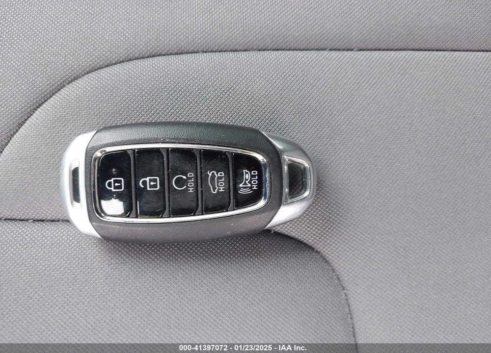 2023 HYUNDAI ELANTRA HYBRID VIN: KMHLM4AJ5PU074187