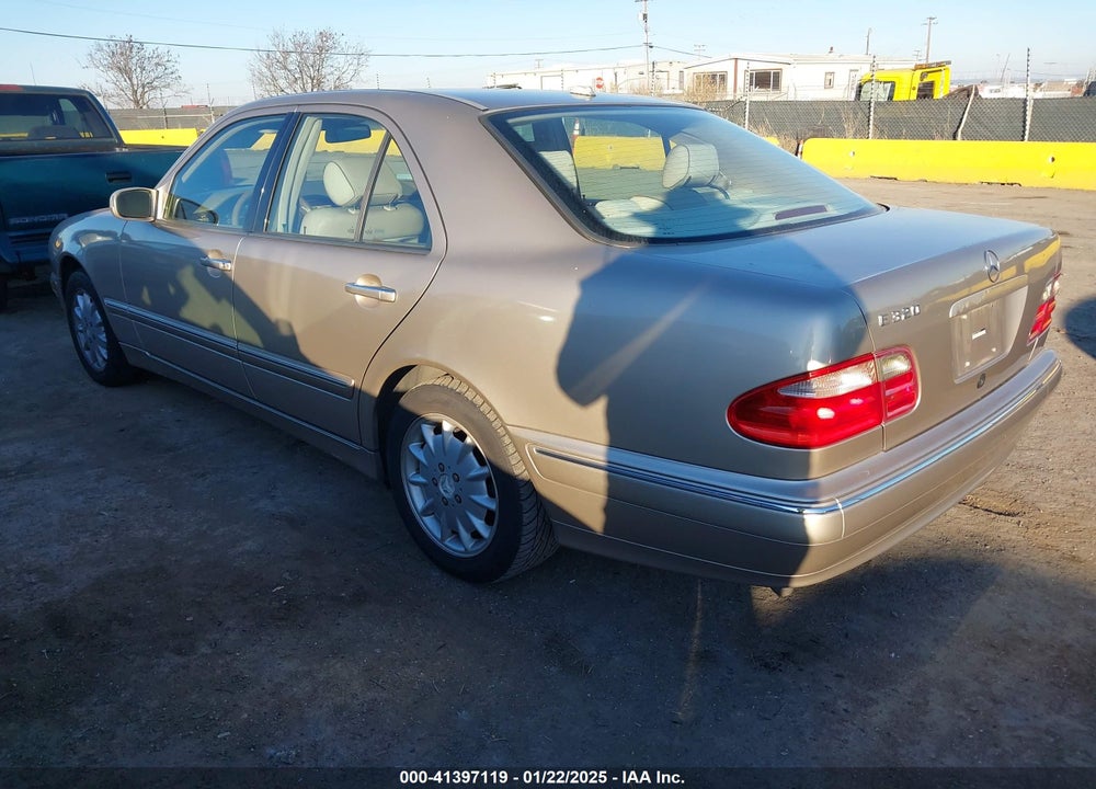 2001 MERCEDES-BENZ E 320 VIN: WDBJF65J11B302151