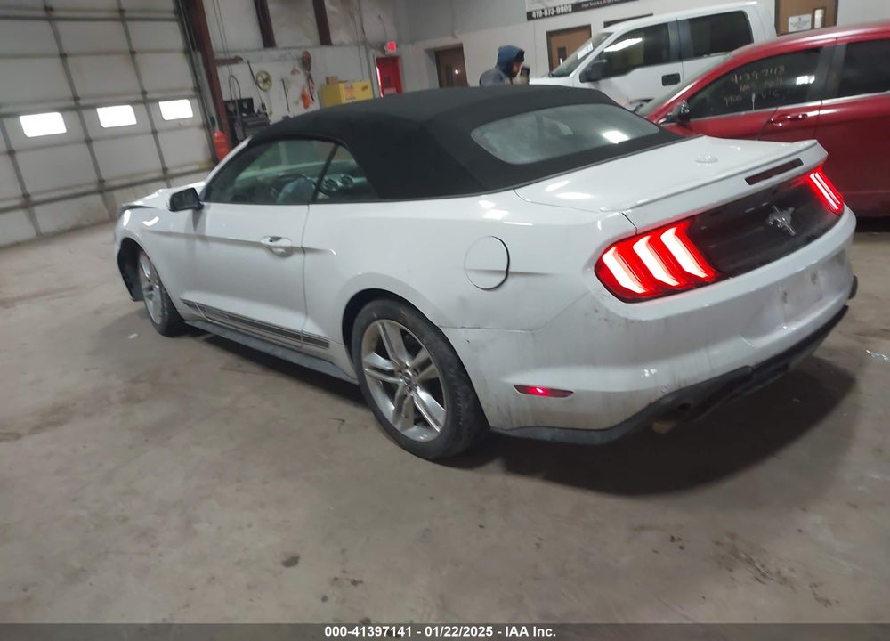 2021 FORD MUSTANG VIN: 1FATP8UH4M5138923
