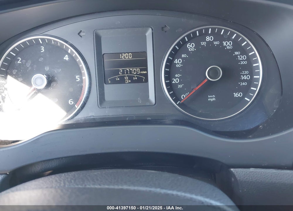 2013 VOLKSWAGEN JETTA VIN: 3VWLL7AJ3DM445143