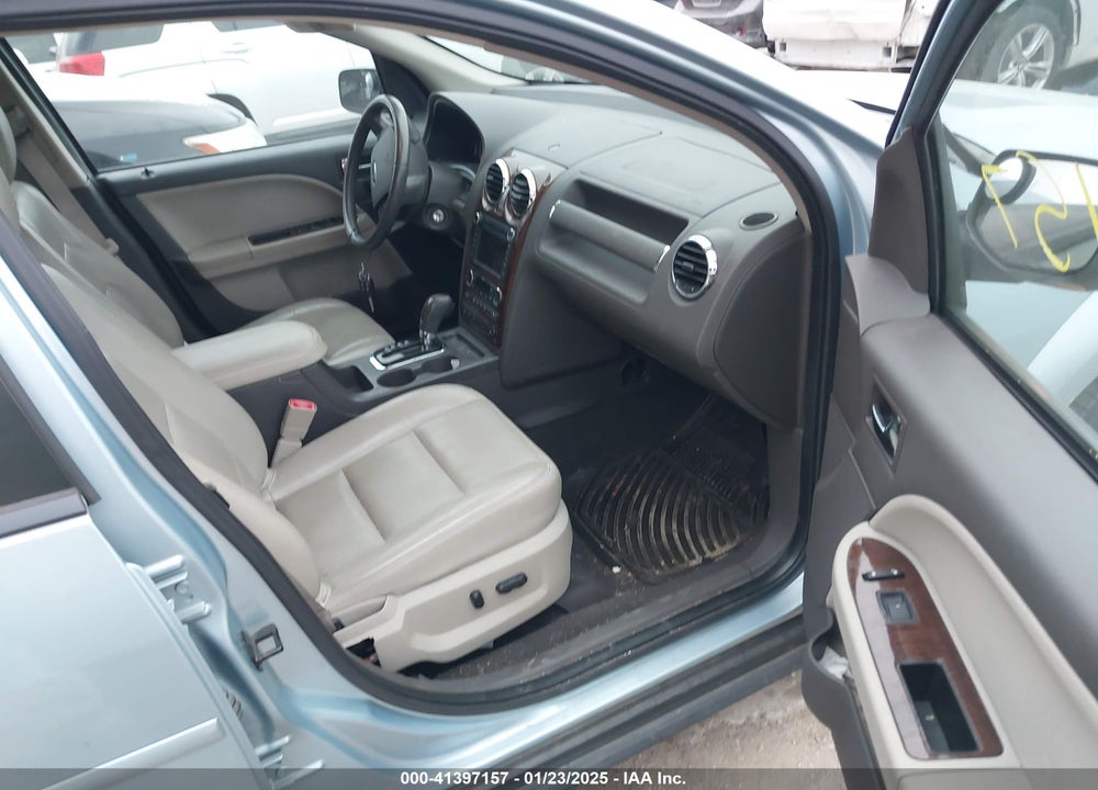 2008 FORD TAURUS X LIMITED VIN: 1FMDK06W18GA05794
