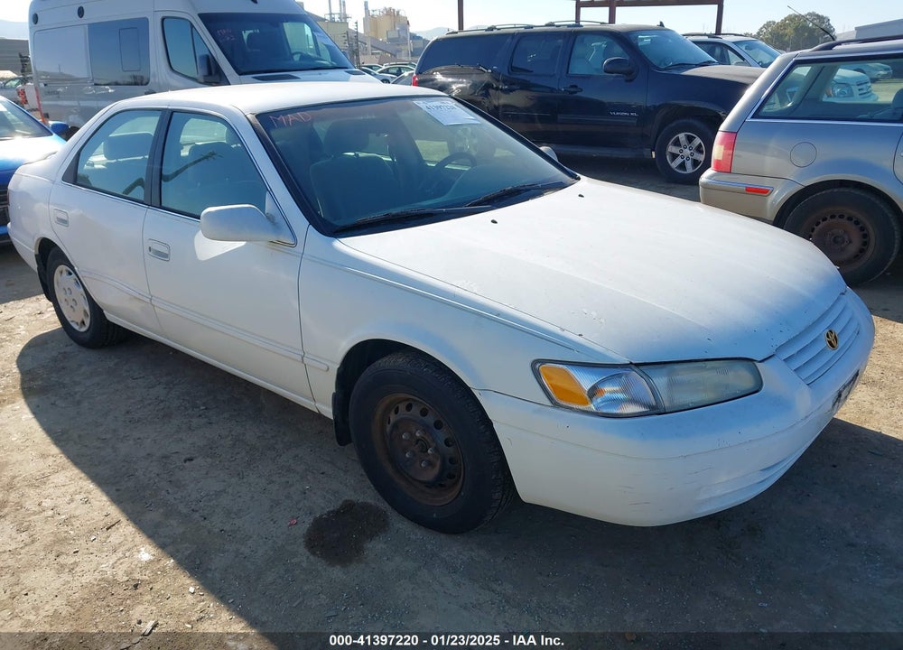 1997 TOYOTA CAMRY LE VIN: 4T1BG22K0VU100240