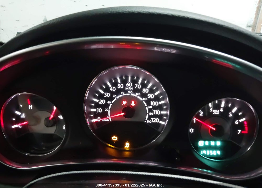 2012 CHRYSLER 200 VIN: 1C3CCBABXCN320387