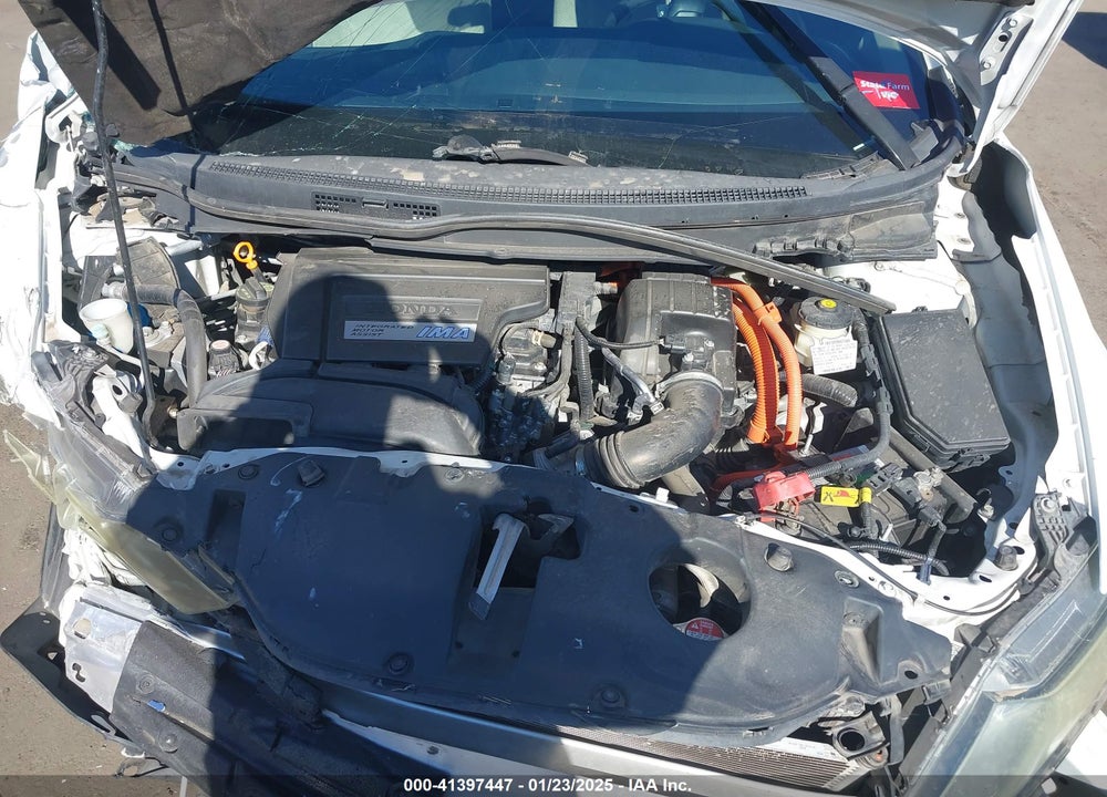 2014 HONDA CIVIC HYBRID VIN: 19XFB4F27EE001410