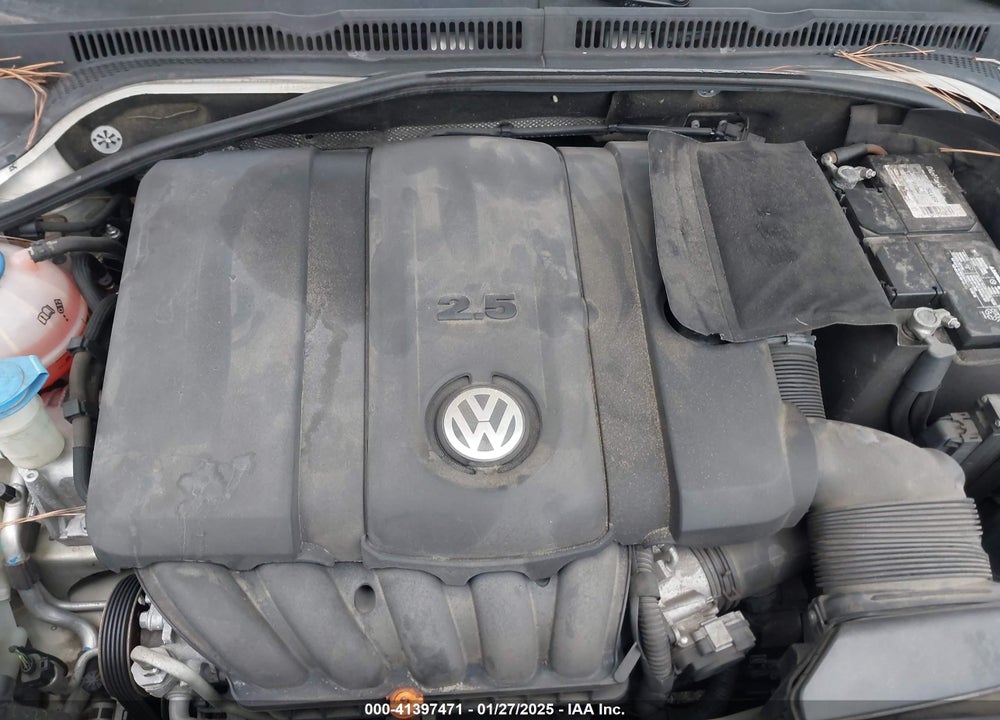 2011 VOLKSWAGEN JETTA 2.5L SE VIN: 3VWDX7AJ4BM352041