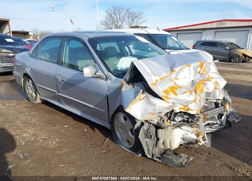 2001 HONDA ACCORD 3.0 EX VIN: 1HGCG16531A078108
