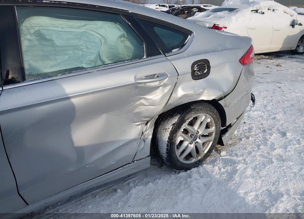 2016 FORD FUSION SE VIN: 3FA6P0H74GR325578
