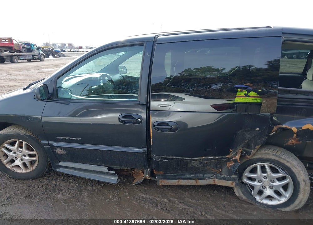 2000 DODGE GRAND CARAVAN SE VIN: 1B4GP44R3YB760835