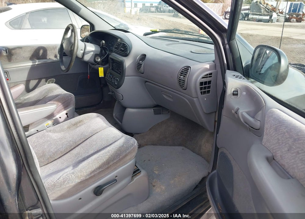 2000 DODGE GRAND CARAVAN SE VIN: 1B4GP44R3YB760835