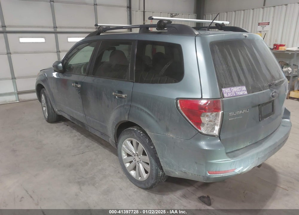 2011 SUBARU FORESTER 2.5X PREMIUM VIN: JF2SHBDC1BH744214