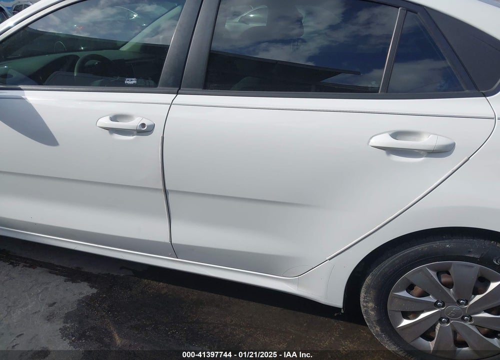 2018 KIA RIO S VIN: 3KPA24AB4JE127249