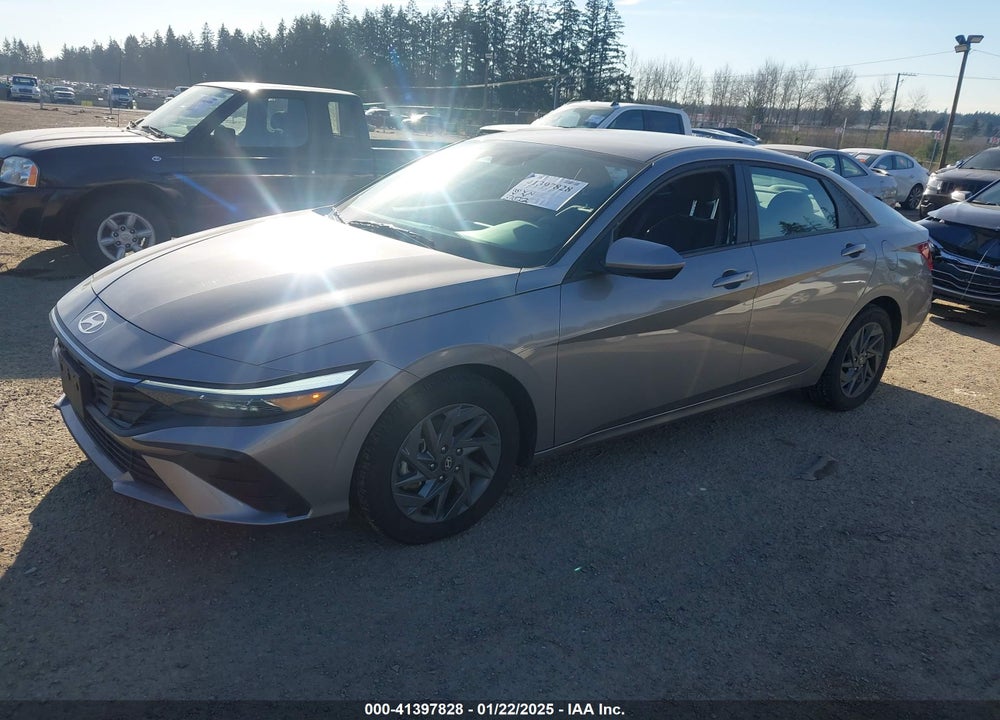 2024 HYUNDAI ELANTRA SEL VIN: KMHLM4DG1RU669539