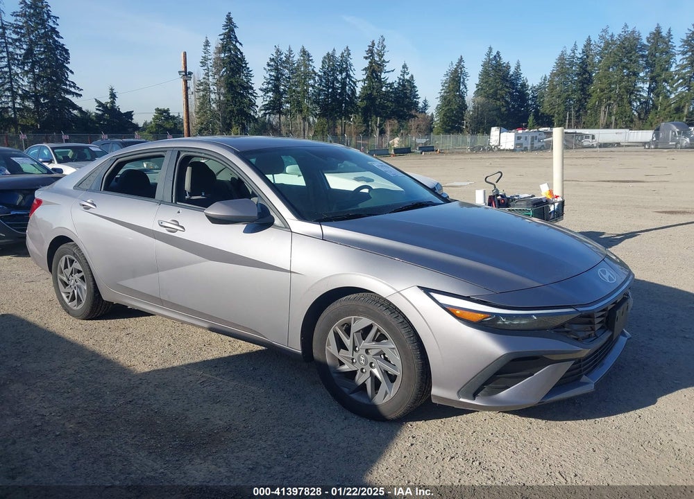2024 HYUNDAI ELANTRA SEL VIN: KMHLM4DG1RU669539