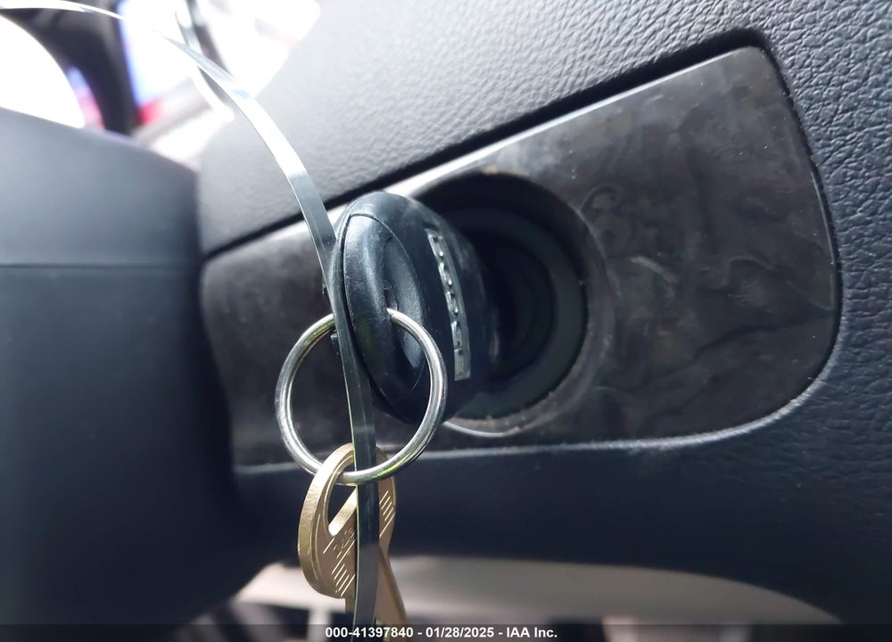 2011 DODGE GRAND CARAVAN CREW VIN: 2D4RN5DGXBR648017