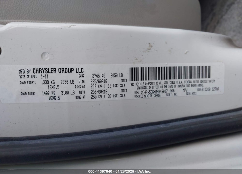 2011 DODGE GRAND CARAVAN CREW VIN: 2D4RN5DGXBR648017