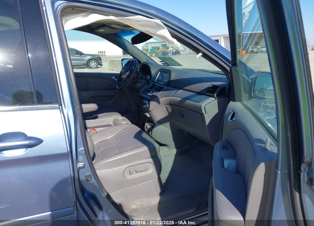 2008 HONDA ODYSSEY EX-L VIN: 5FNRL38718B065504
