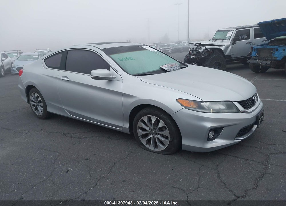 2013 HONDA ACCORD EX VIN: 1HGCT1B72DA008395