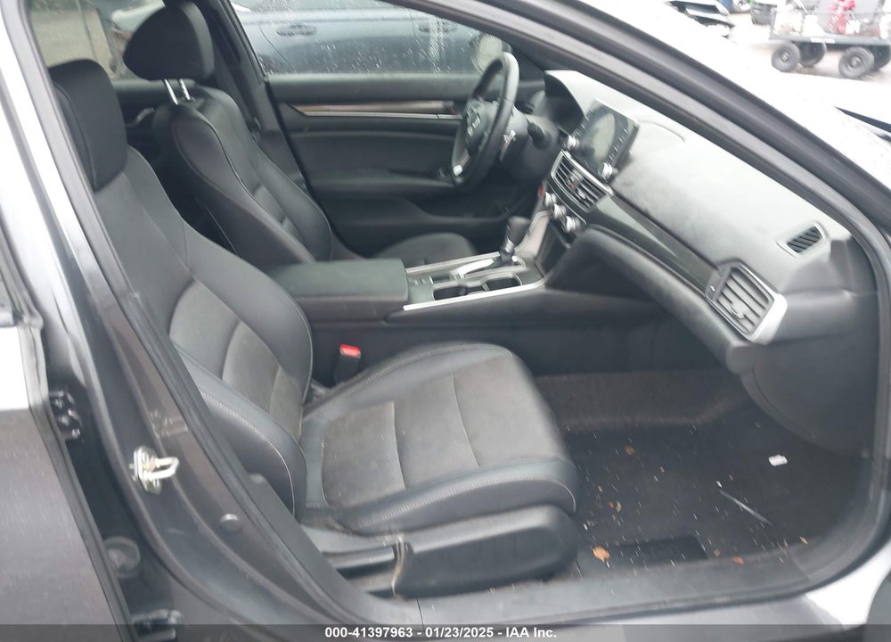 2019 HONDA ACCORD SPORT VIN: 1HGCV1F33KA084092