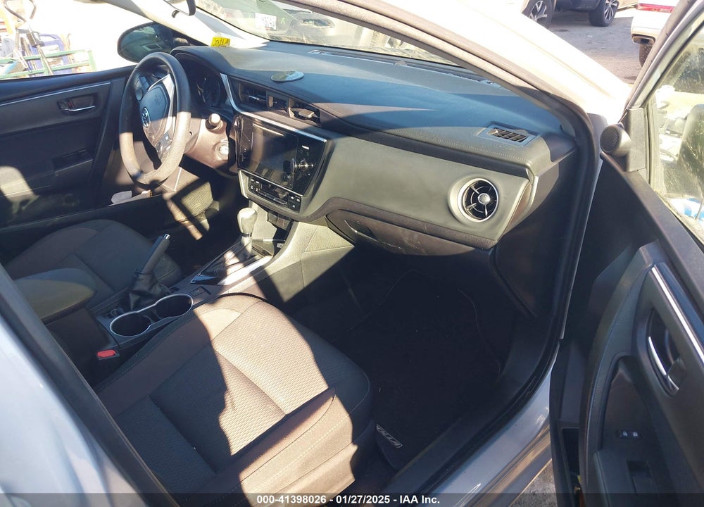 2017 TOYOTA COROLLA VIN: 2T1BURHE1HC866633