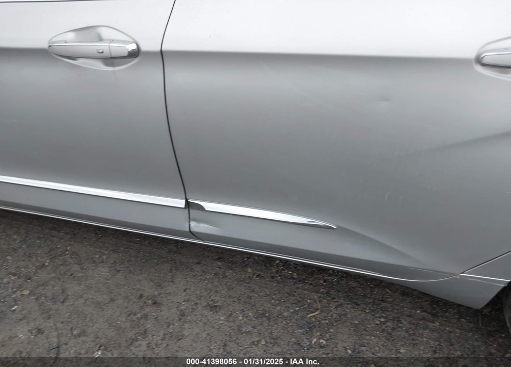2019 CHEVROLET IMPALA VIN: 2G1105S37K9132487