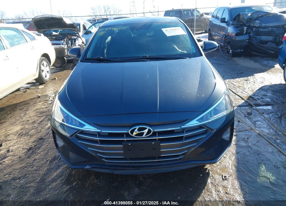 2020 HYUNDAI ELANTRA VIN: 5NPD84LF5LH555230