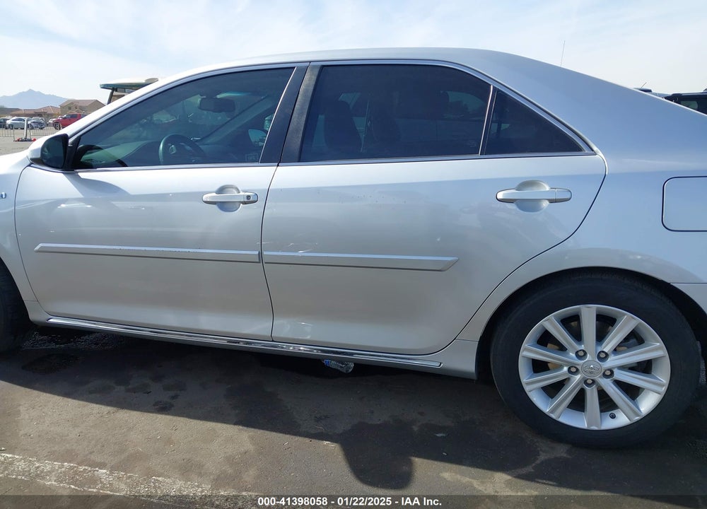 2014 TOYOTA CAMRY HYBRID VIN: 4T1BD1FK0EU139830