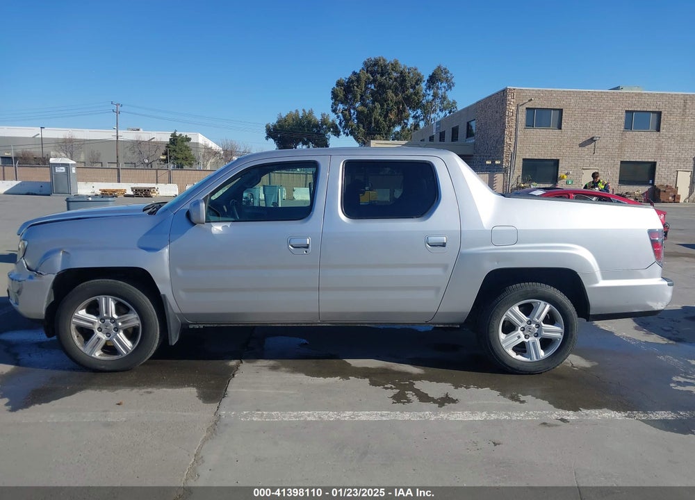 2013 HONDA RIDGELINE VIN: 5FPYK1F59DB005072
