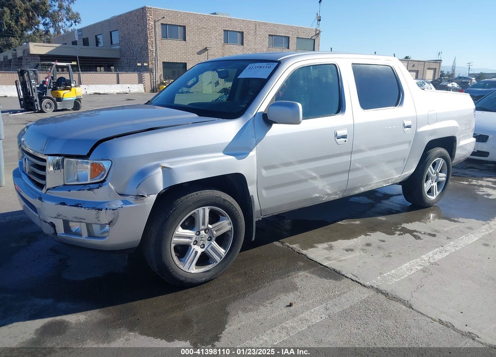 2013 HONDA RIDGELINE VIN: 5FPYK1F59DB005072