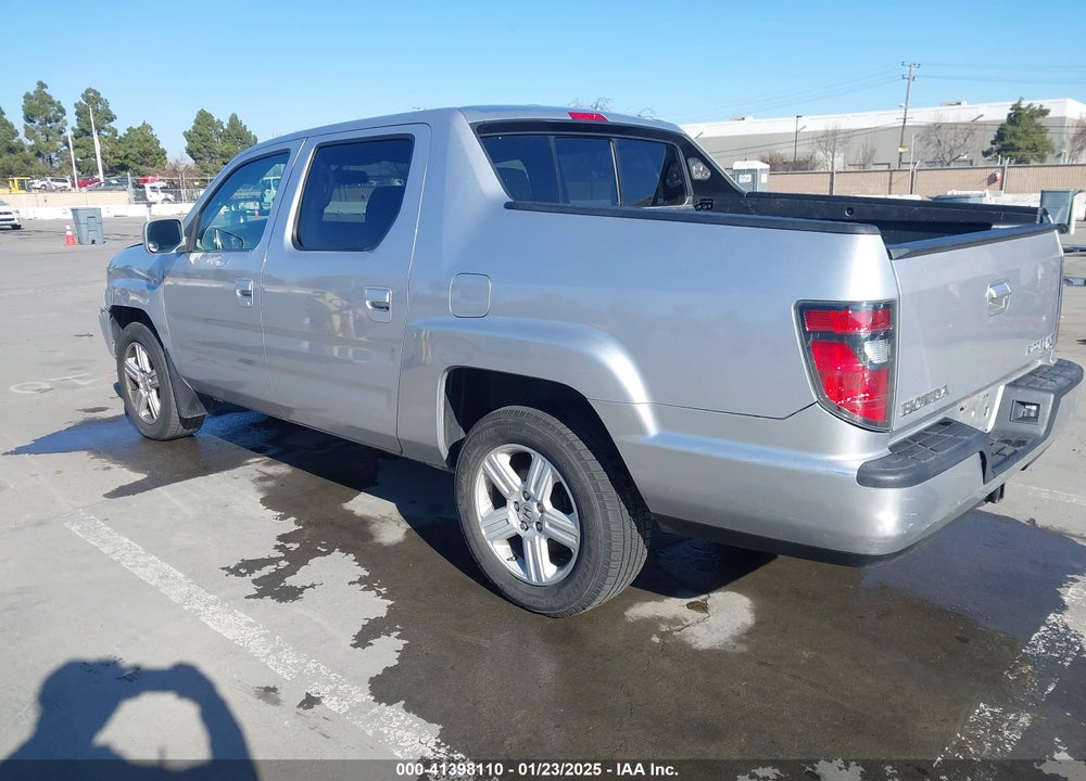 2013 HONDA RIDGELINE VIN: 5FPYK1F59DB005072