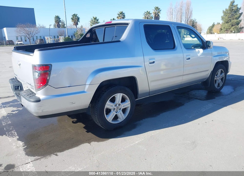 2013 HONDA RIDGELINE VIN: 5FPYK1F59DB005072