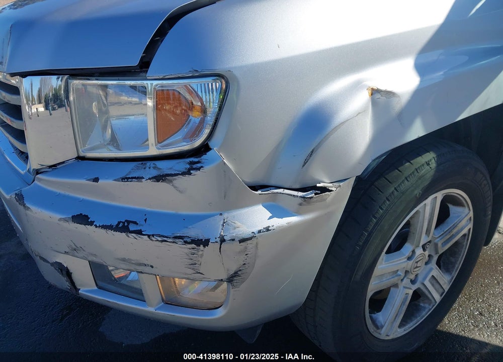 2013 HONDA RIDGELINE VIN: 5FPYK1F59DB005072