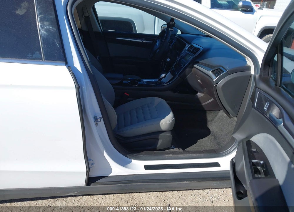 2015 FORD FUSION VIN: 3FA6P0G7XFR278458